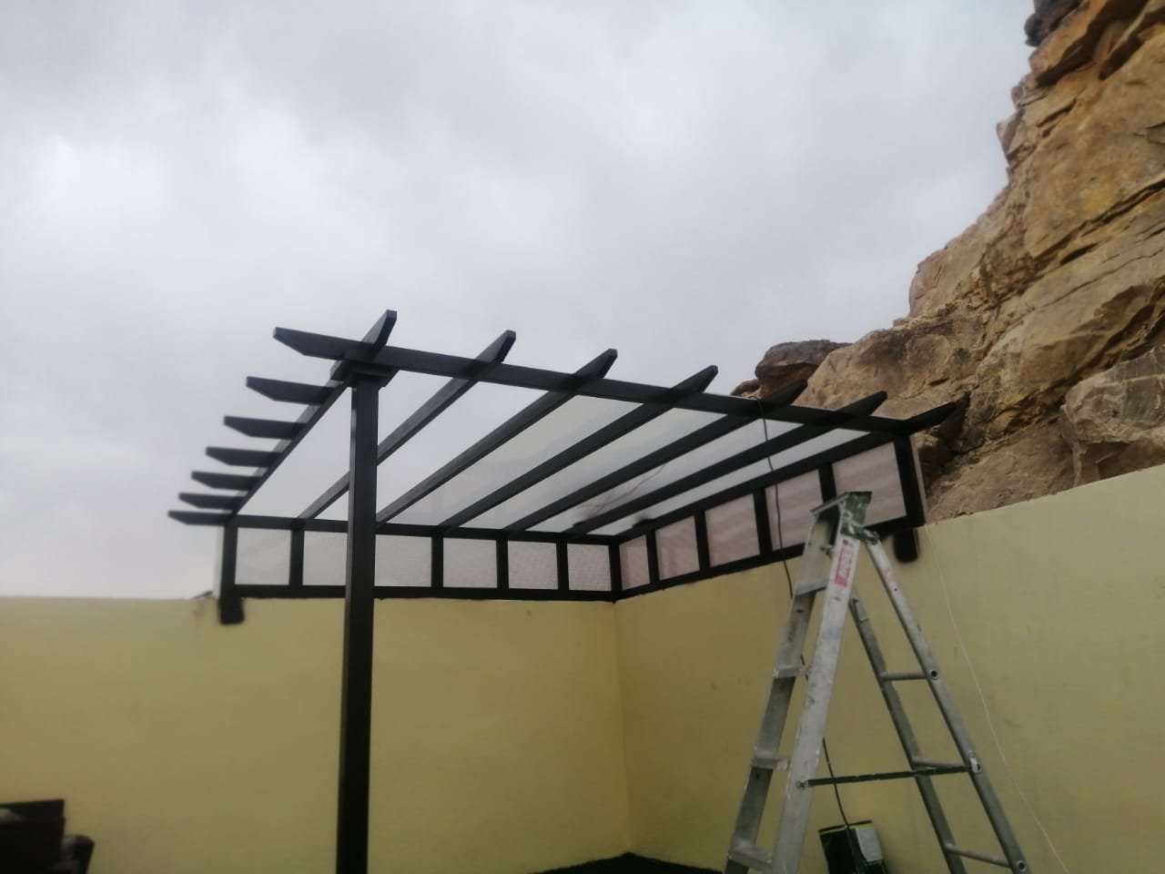 مظلات لكسان شفاف