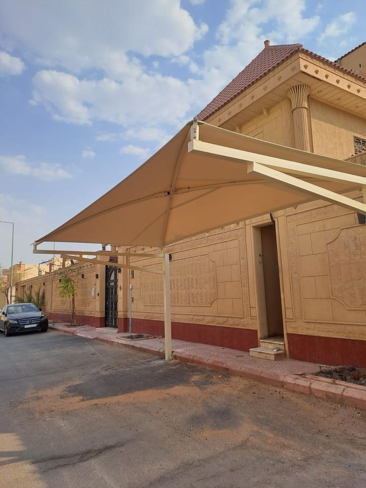 مظلات سيارات PVC لحماية المركبات من الشمس في جيزان