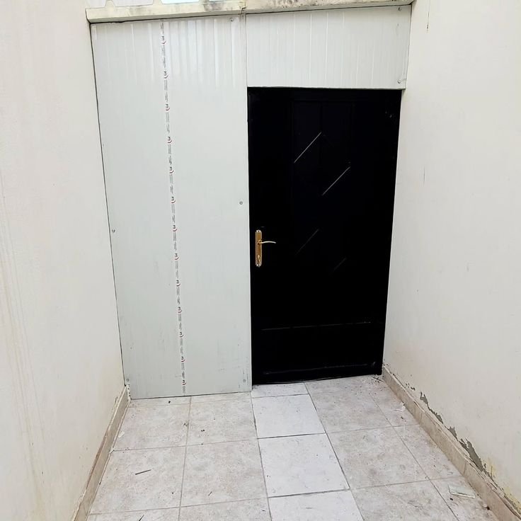شركة تنفيذ غرف ساندوتش بانل جيزان للملاحق والمستودعات.