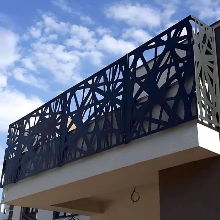تركيب سواتر بلكونات مخصصة حسب المقاسات